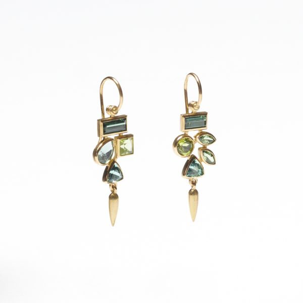 Asymmetrischer Turmalin Ohrschmuck
