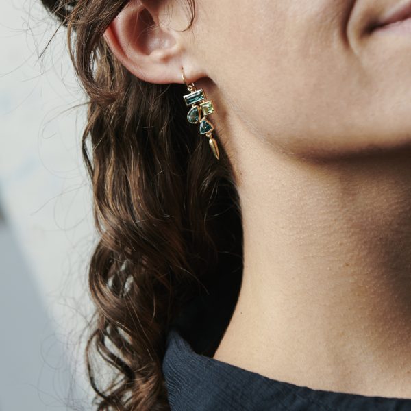 Asymmetrischer Turmalin Ohrschmuck – Bild 2