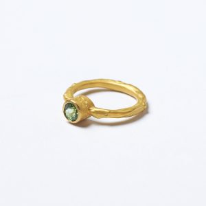 Ring aus Gelbgold mit einem Tsavorit, Nr. 276