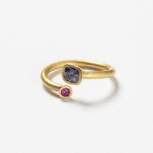 Ring mit Rubin und Granat