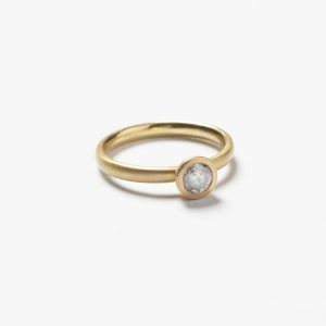 Schälchenring mit Natur Diamant